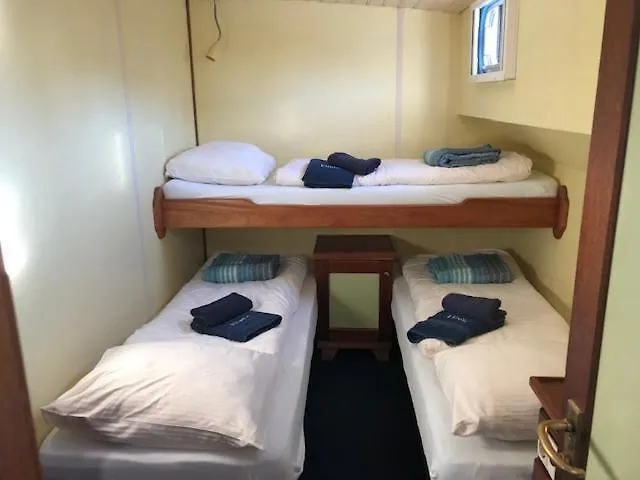 Botel Elodie Amsterdam Hotel